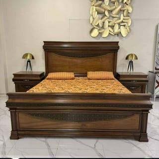 Classic Wooden Bed Set