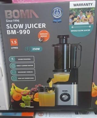 BOMN Whole Fruit Juicer