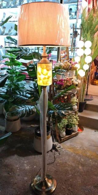 Floor lamp