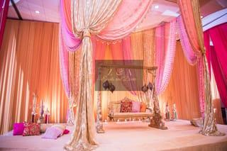Luxurious Wedding Stage Decor Package