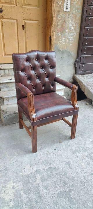 Tufted Leather Armchair with Wood