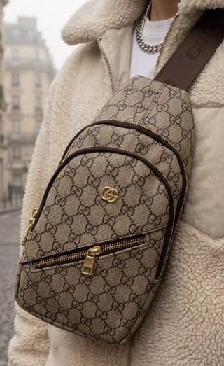 Gucci GG Supreme Sling Bag
