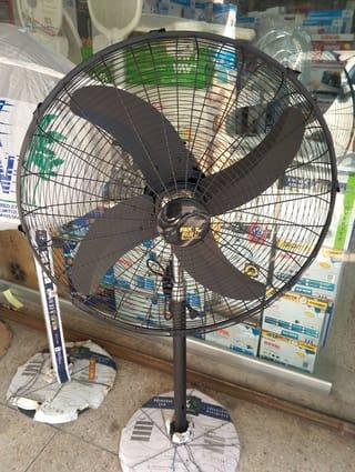 Pak Industrial Pedestal Fan