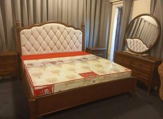 Solid Bed
