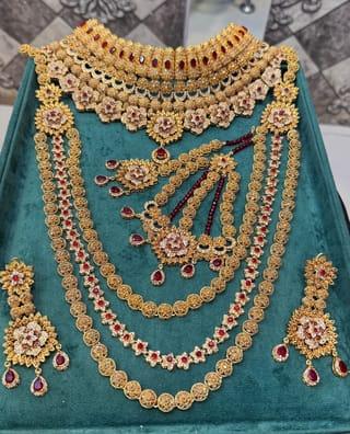 Traditional Bridal Gold Plated Jewelry Set