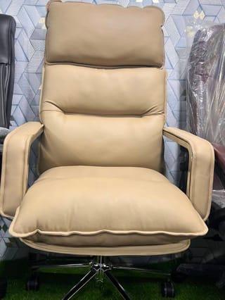 Office executive chair